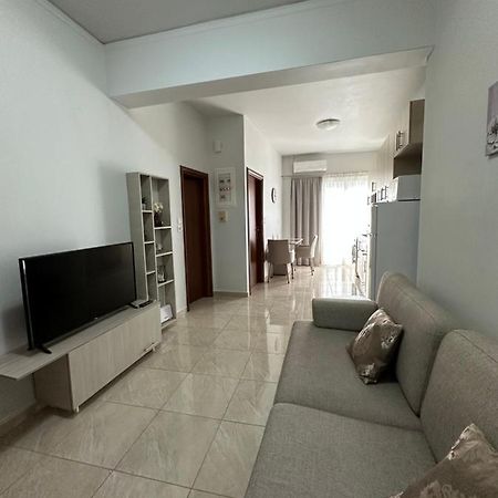 Ferienwohnung Καλαισθητο Διαμερισμα Διπλα Στο Μετρο Athen Exterior foto