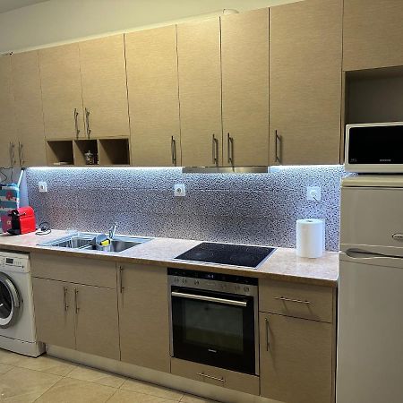 Ferienwohnung Καλαισθητο Διαμερισμα Διπλα Στο Μετρο Athen Exterior foto