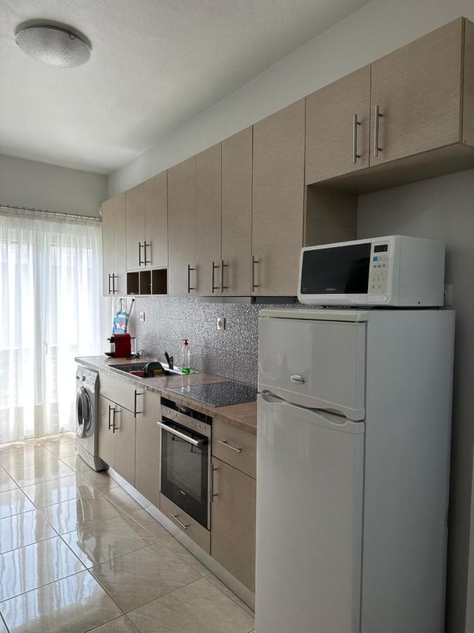 Ferienwohnung Καλαισθητο Διαμερισμα Διπλα Στο Μετρο Athen Exterior foto