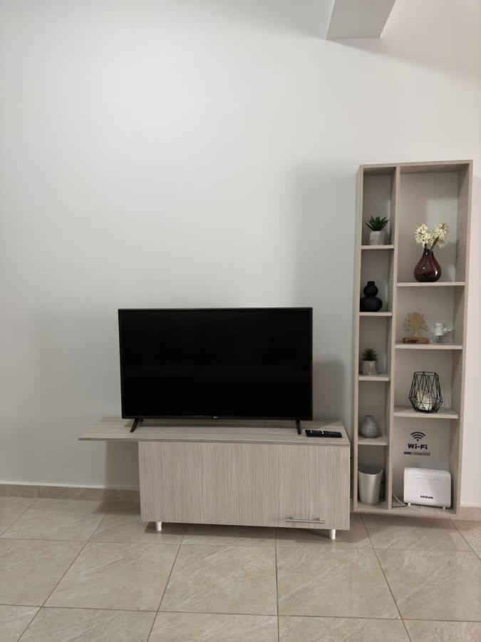 Ferienwohnung Καλαισθητο Διαμερισμα Διπλα Στο Μετρο Athen Exterior foto